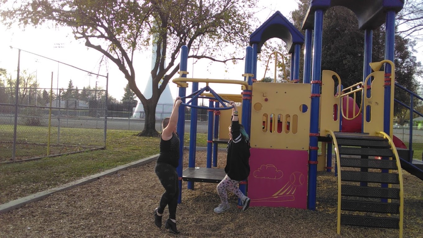 Woodland Parks & Recreational Spots: Green Spaces & Play Areas