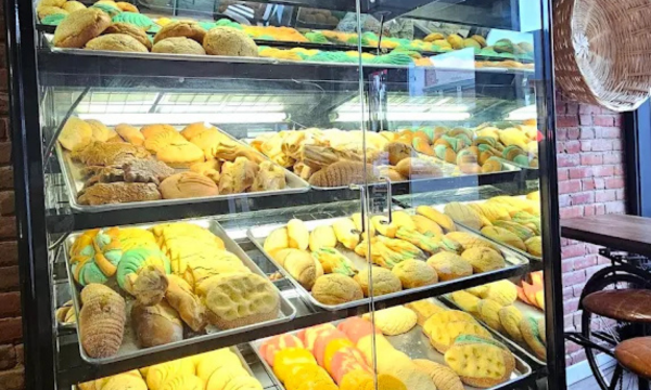 Casa Del Pan Bakery 2 3.png