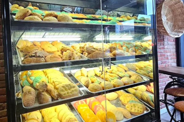 Casa Del Pan Bakery 2 3.png