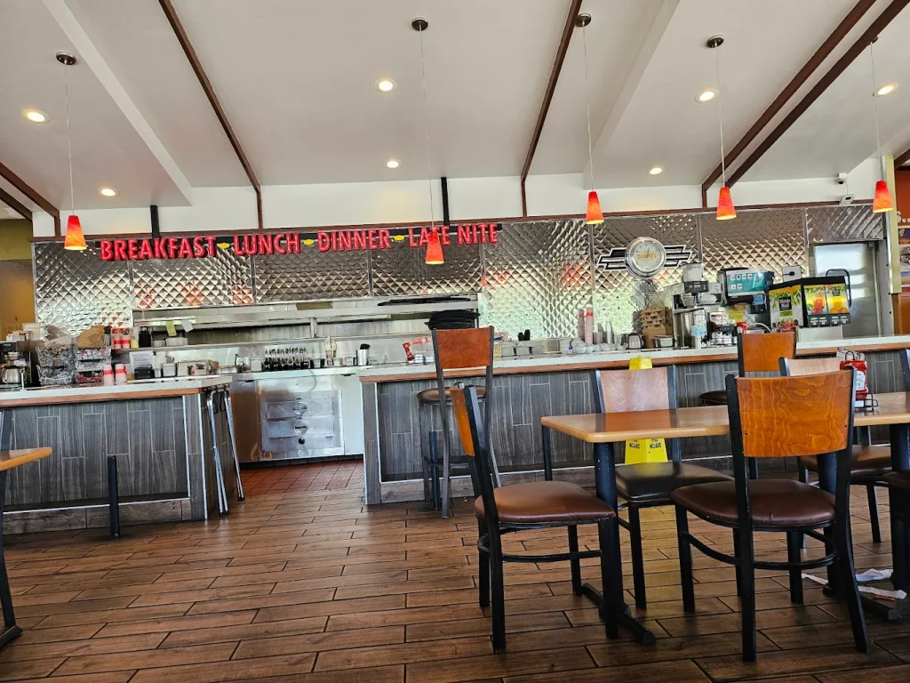 Dennys 3.webp