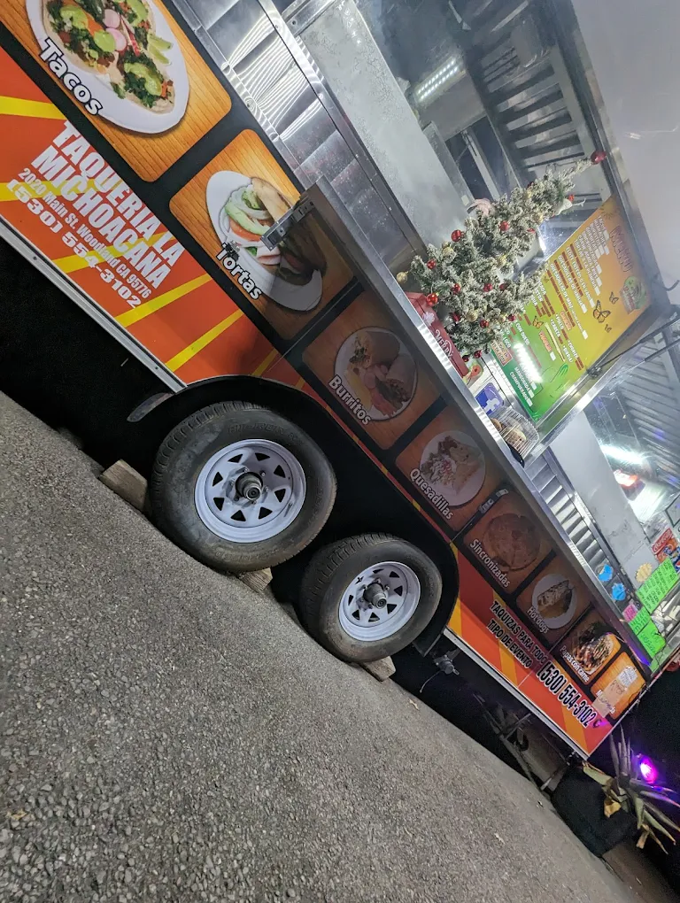 Hot Dogs Y Elotes El Primo 3.webp