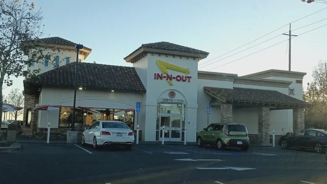 In N Out Burger 3.webp