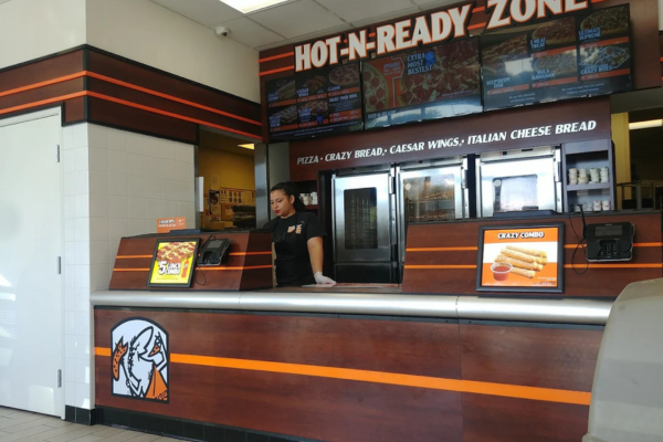 Little Caesars Pizza 6.png